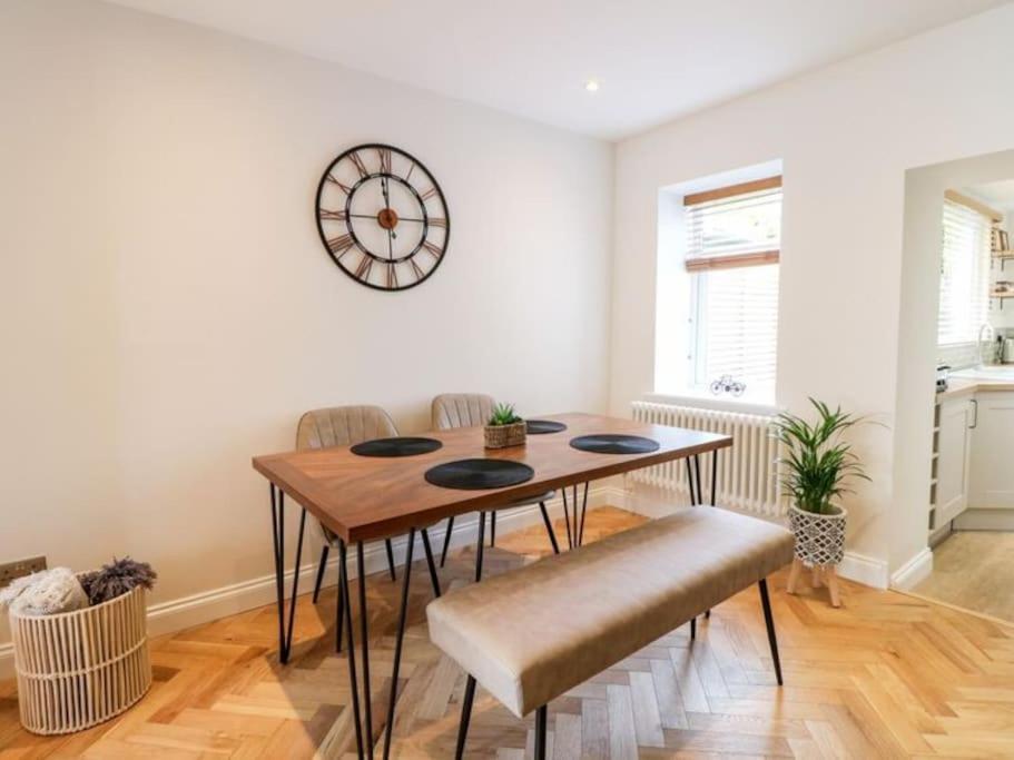 Minster Cottage - Cathedral Quarter With Free Parking Lincoln Bagian luar foto